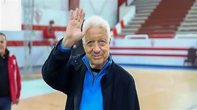 مرتضى منصور يكرم الأم المثالية