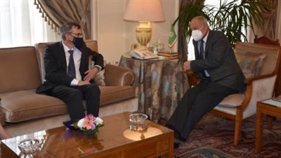 أبو الغيط يستقبل المبعوث الأممى إلى السودان بمقر الجامعة العربية