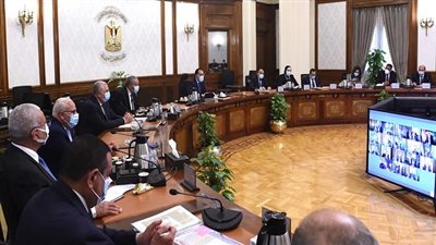 الحكومة توجه المحافظين بالتصدى لاحتكار السلع أو رفع الأسعار