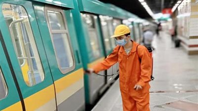 المترو يناشد الركاب بارتداء الكمامة داخل المحطات للوقاية من كورونا