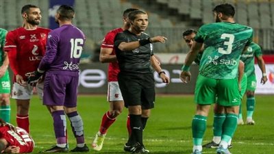 اتحاد الكرة يضع شرطين لاستقدام حكام أجانب لمباريات الأهلى