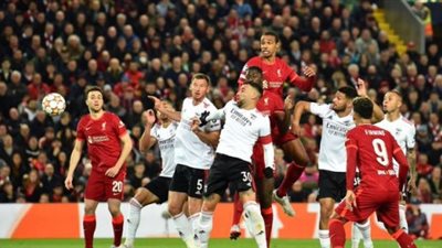 ليفربول يعلن وفاة مشجع خلال مباراة بنفيكا فى دورى أبطال أوروبا