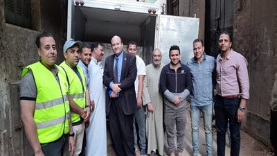 الشعب الجمهورى يوزع 1000 وجبة افطار على قرى مركز الجيزة.. صور
