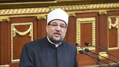 وزير الأوقاف يهنئ الرئيس السيسى بعيد الفطر المبارك