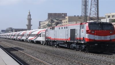 السكة الحديد تمنح ذوى الإعاقة البصرية والمعاقين تخفيضا للسفر بقطاراتها