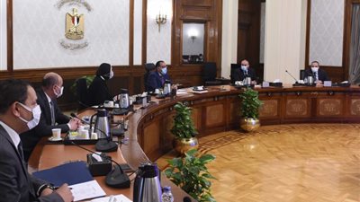 مدبولي: الدولة تستهدف بناء مشروع سكنى حضارى متكامل الخدمات بكل محافظة