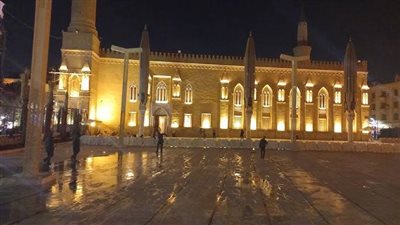 الحكومة تنفى إسناد إدارة مسجد الحسين لجهة خاصة