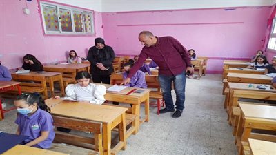 وكيل تعليم السويس يتفقد  لجان إمتحانات النقل