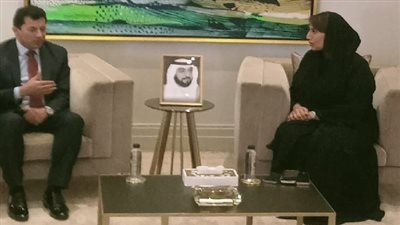 وزير الشباب والرياضة يقدم واجب العزاء فى وفاة الشيخ خليفة بن زايد آل نهيان 