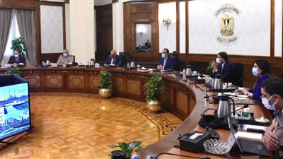 رئيس الوزراء يوجه بتكثيف التواجد فى المقرات الحكومية بالعاصمة الإدارية