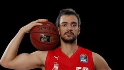 الزمالك يجهز بدلاء عاصم مرعى فى البطولة الأفريقية برواندا