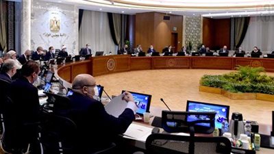 مدبولى يوجه الوزراء بتكثيف التواجد فى مقرات الحى الحكومى بالعاصمة الإدارية