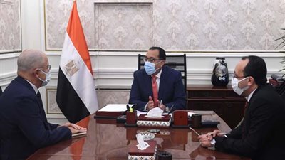 رئيس الوزراء لاتحاد الصناعات: مستعدون لتوفير الأراضى