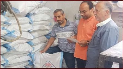 ضبط 1750 كيلو من مادة محظورة في مصنع أواني ملامين في الدقهلية ‏