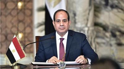 الرئيس يقدم العزاء فى الشيخ خليفة ويهنئ 