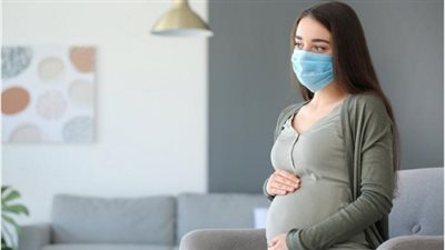 الصحة: لقاح كورونا لا يسبب العقم للسيدات