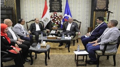 محافظ السويس يستقبل أعضاء مجلس الشيوخ برئاسة خشانة