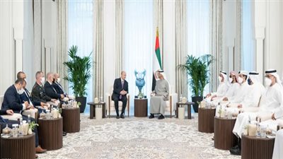 محمد بن زايد يبحث مع رئيس وزراء إسرائيل سبل التعاون الثنائى