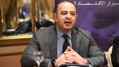 التخطيط: وقف نفقات سيارات الركوب للمسئولين ترشيدا للإنفاق الحكومى