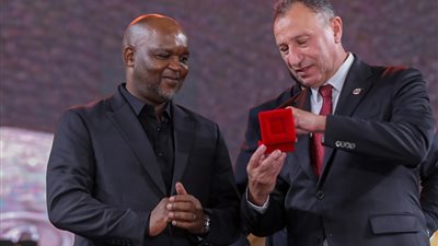 رسميا.. الأهلي يفسخ عقده مع موسيماني