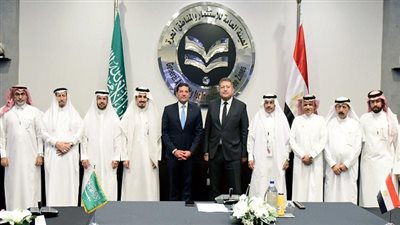 رئيس هيئة الاستثمار يجتمع مع رئيس اللجنة الوطنية العقارية السعودية