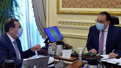 رئيس الوزراء يستعرض مع وزير البترول عدداً من الفرص الاستثمارية فى قطاع التكرير