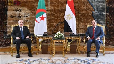 السيسي يهنئ نظيره الجزائرى بقرب حلول الذكرى الستين لاستقلال الجزائر