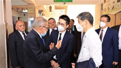 التعليم تستقبل السفير الصيني بالمدرسة الفنية المتقدمة لتكنولوجيا الصيانة بمدينة نصر
