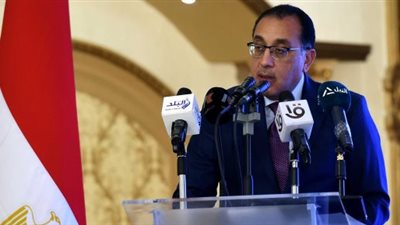 رئيس الوزراء يدلى بتصريحات تليفزيونية غدا حول قرار تحريك أسعار البنزين