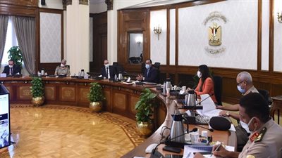 رئيس الوزراء يتابع تكليفات الرئيس بإنشاء 200 ألف وحدة سكنية