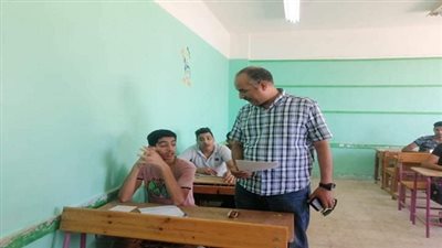 الفولي يتابع أعمال امتحانات الثانوية العامة بالسويس 