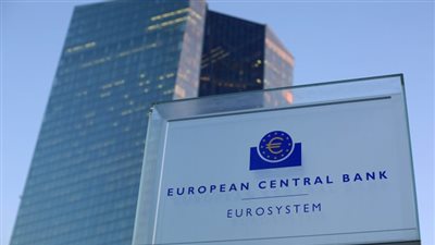 المركزي الأوروبي يقرر رفع سعر الفائدة إلى 0.5%
