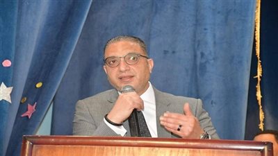 محافظ الفيوم يشهد تكريم 60 طالباً وطالبةً أوائل الشهادة الإعدادية