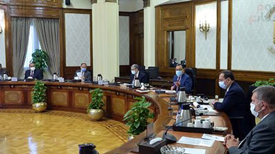 رئيس الوزراء يتابع خطوات فض التشابكات الحكومية بين الوزارات