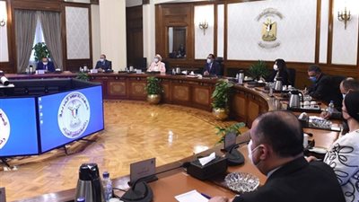 رئيس الوزراء يتابع التحضيرات الخاصة باستضافة مصر لمؤتمر تغير المناخ