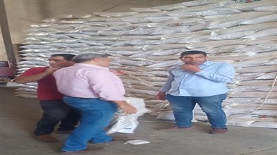 تموين البحيرة: ضبط 8 طن فول مجروش بأحد المصانع الغير مرخصة