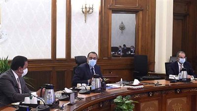 رئيس الوزراء يُتابع موقف تطبيق منظومة التأمين الصحى الشامل