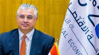 خشانة يهنئ وليد جمال الدين لتعينه رئيساً للمنطقة الاقتصادية لقناة السويس