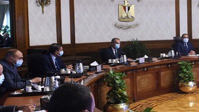 رئيس الوزراء يتابع الموقف التنفيذى لمشروعات العاصمة الإدارية