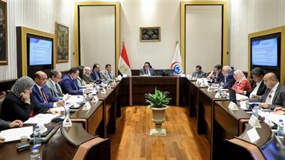 وزير الصحة يوجه بتكثيف مبادرات الصحة النفسية وزيادة الطاقة الاستيعابية للمستشفيات 