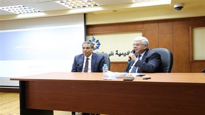 وزير التعليم العالي يعقد مؤتمرًا صحفيًّا مع مُحرري التعليم العالي بالصحف والمواقع الإلكترونية