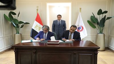 وزير الصحة.. بروتوكول تعاون بين «مدينة الدواء المصرية» و«بلو سان» 