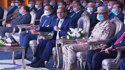 الرئيس السيسى يوجه الحكومة بتنظيم مؤتمر اقتصادى نهاية سبتمبر 