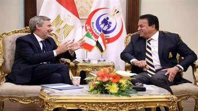 وزير الصحة يستقبل سفير إيطاليا لدى مصر لبحث سبل دعم وتعزيز التعاون بين البلدين