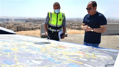 السيسي يتفقد الأعمال الإنشائية لعدد من الطرق.. ويوجه رسالة هامة