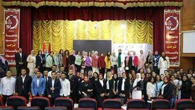 جامعة طنطا تشارك  بالمعسكر التوعوي لوحدات مناهضة العنف ضد المرأة بجامعة الفيوم