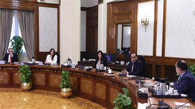 رئيس الوزراء يستعرض الأجندة المبدئية المُقترحة ومحاور المؤتمر الاقتصادى