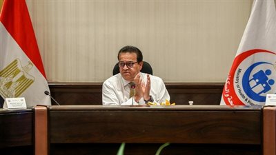 الصحة: لم يتم إلغاء العلاج على نفقة الدولة وتوفير الخدمات للمواطنين مجانا