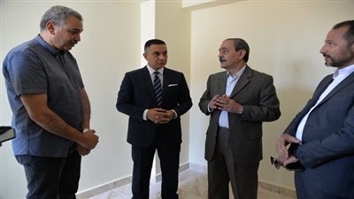 محافظ الإسماعيلية يتفقَّد اللمسات الأخيرة بعمارات الإسكان الاقتصادي بالقنطرة غرب 