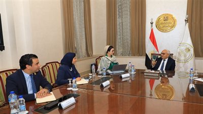 وزير التربية والتعليم يبحث مع مؤسسة حياة كريمة سبل نشر ثقافة العمل المجتمعي والتطوعي بالمدارس